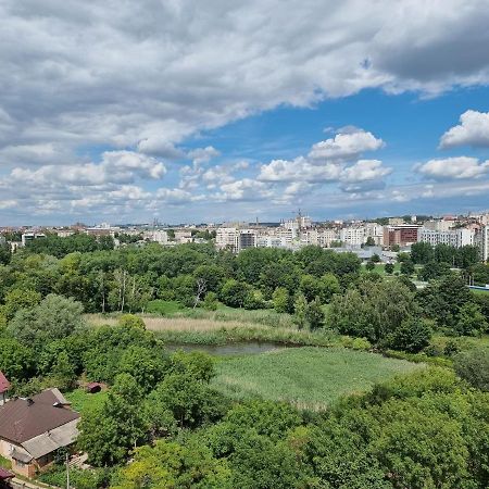 Світло Цілодобово Просторі Апартаменти Біля Гідропарку Топільче เตอร์โนปิล ภายนอก รูปภาพ