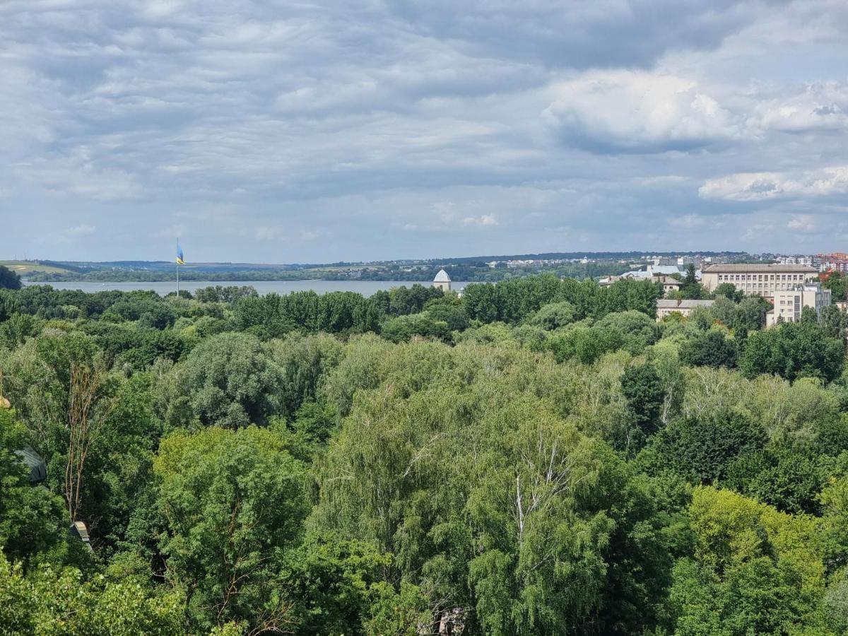 Світло Цілодобово Просторі Апартаменти Біля Гідропарку Топільче เตอร์โนปิล ภายนอก รูปภาพ